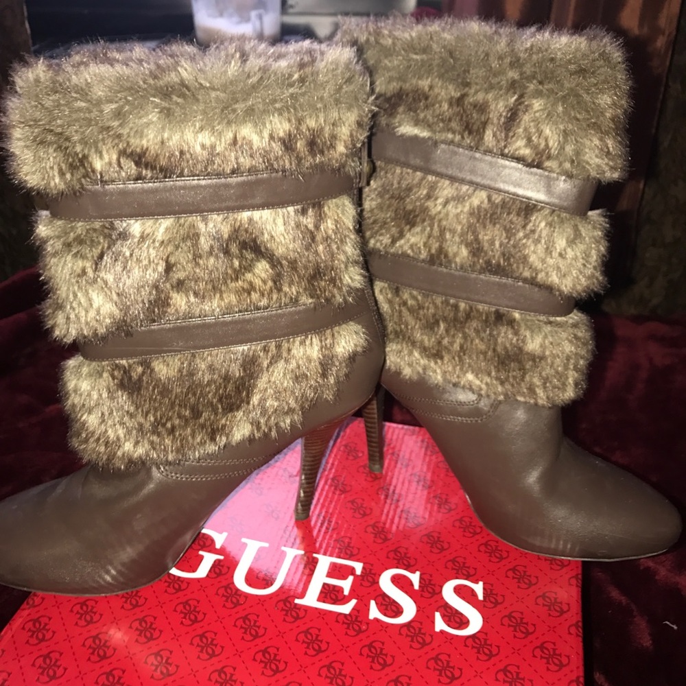 Fur boots